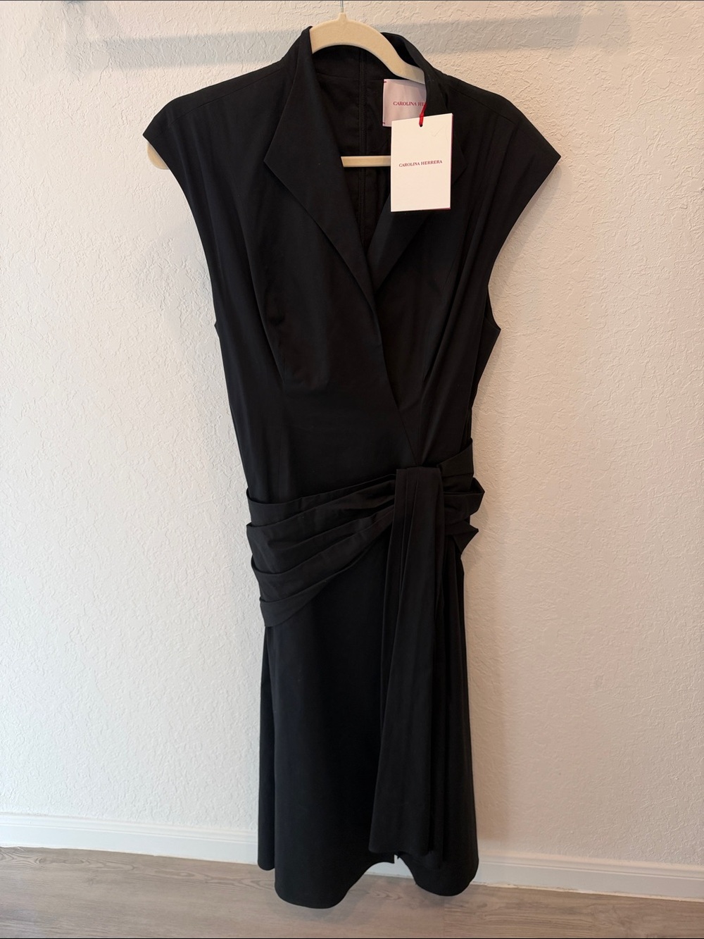 Carolina Herrera Black Wrap Style Midi Dress - Picture 11 of 11